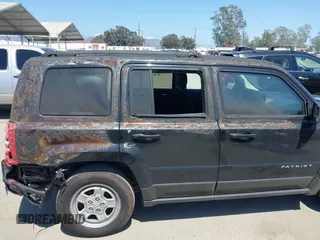 2017 Jeep Patriot Sport with VIN 1C4NJPBA3HD122731, listed as a IAAI auction lot 42407423 with 81,978 mi miles and . Bid and sale history available at DreamBid. Image 12.