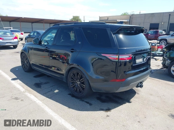 2017 Land Rover Discovery HSE Luxury with VIN SALRHBBV9HA030844, listed as a IAAI auction lot 42055028 with 101,114 mi miles. Bid and sale history available at carsss.com. Image 3.