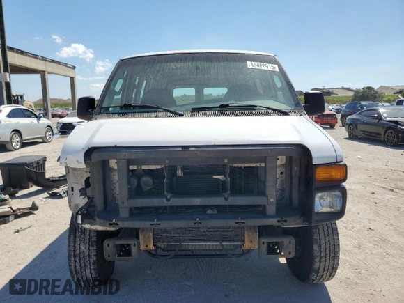 2008 Ford Econoline Cargo Commercial with VIN 1FTNE14W98DB42024, listed as a Copart auction lot 45402915 with 3,667,887 mi miles and Salvage Title. Bid and sale history available at carsss.com. Image 5.