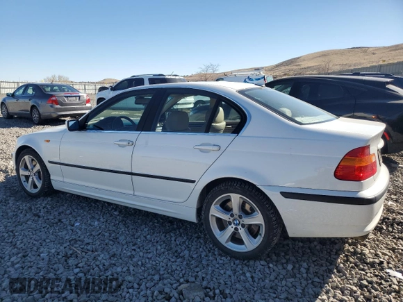 2004 BMW 3 Series 330xi with VIN WBAEW53474PN32887, listed as a Copart auction lot 47210685 with 112,618 mi miles and Salvage Title. Bid and sale history available at carsss.com. Image 2.