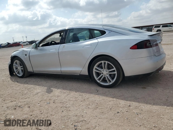 2014 Tesla Model S 60 with VIN 5YJSA1H10EFP38270, listed as a Copart auction lot 53893605 with 170,814 mi miles and Clean Title. Bid and sale history available at DreamBid. Image 2.