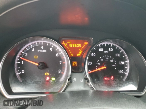 2013 Nissan Versa S Plus z VIN 3N1CN7AP8DL872439, wystawiony jako Copart lot #55120295 z przebiegiem 169 605 mil mil oraz Szkoda całkowita • Salvage title. Historia ofert i sprzedaży dostępna na DreamBid. Obrazek 9.