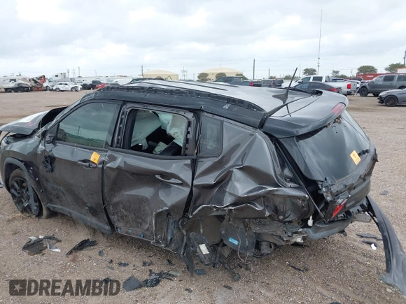 2023 Jeep Compass Latitude z VIN 3C4NJDBN2PT503268, wystawiony jako IAAI lot #42186039 z przebiegiem Nie podano mil oraz . Historia ofert i sprzedaży dostępna na DreamBid. Obrazek 6.