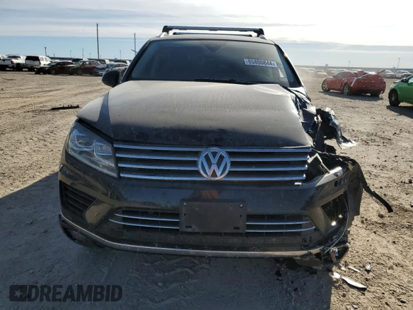 2016 Volkswagen Touareg Sport with VIN WVGEF9BP9GD010964, listed as a Copart auction lot 85800844 with 157,563 mi miles and Salvage Title. Bid and sale history available at DreamBid. Image 5.