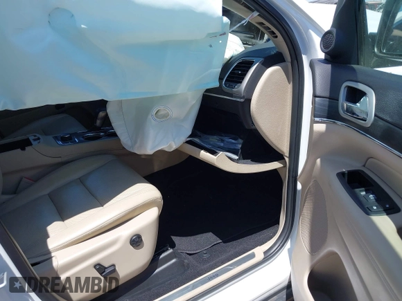 2020 Jeep Grand Cherokee Limited X z VIN 1C4RJFBG5LC388055, wystawiony jako IAAI lot #42120852 z przebiegiem 12 300 mil mil oraz . Historia ofert i sprzedaży dostępna na DreamBid. Obrazek 5.
