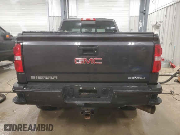 2015 GMC Sierra 2500HD Denali with VIN 1GT120E86FF525258, listed as a Copart auction lot 84499944 with 207,033 mi miles and Clean title. Bid and sale history available at DreamBid. Image 6.