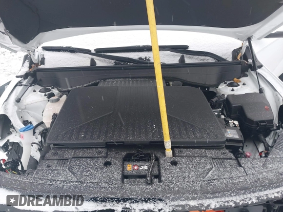 2025 Hyundai Kona Limited with VIN KM8HE3A60SU018112, listed as a IAAI auction lot 41165981 with 4,321 mi miles and . Bid and sale history available at DreamBid. Image 10.