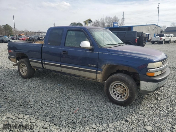 2000 Chevrolet Silverado 1500 LS with VIN 2GCEK19T1Y1119176, listed as a Copart auction lot 42953225 with 211,741 mi miles and Salvage Title. Bid and sale history available at carsss.com. Image 4.