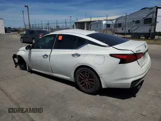 2019 Nissan Altima S z VIN 1N4BL4BV7KC158083, wystawiony jako Copart lot #56957685 z przebiegiem 101 419 mil mil oraz Szkoda całkowita • Salvage title. Historia ofert i sprzedaży dostępna na DreamBid. Obrazek 2.