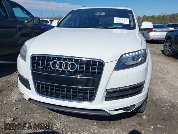 2015 Audi Q7 Premium Plus with VIN WA1LMAFE7FD022860, listed as a IAAI auction lot 41642235 with 202,624 mi miles and . Bid and sale history available at DreamBid. Image 6.