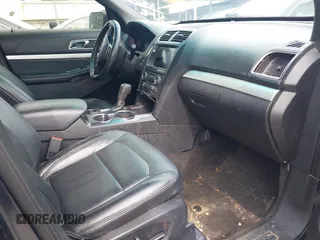 2017 Ford Explorer XLT с VIN 1FM5K7D81HGB50576, выставлен на аукционе IAAI как лот 42785837 с пробегом 128 915 миль миль и . История ставок и продаж доступна на DreamBid. Изображение 5.