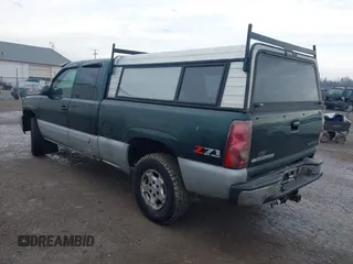 2003 Chevrolet Silverado 1500 LS with VIN 2GCEK19V031356560, listed as a IAAI auction lot 41675112 with 288,448 mi miles. Bid and sale history available at carsss.com. Image 3.