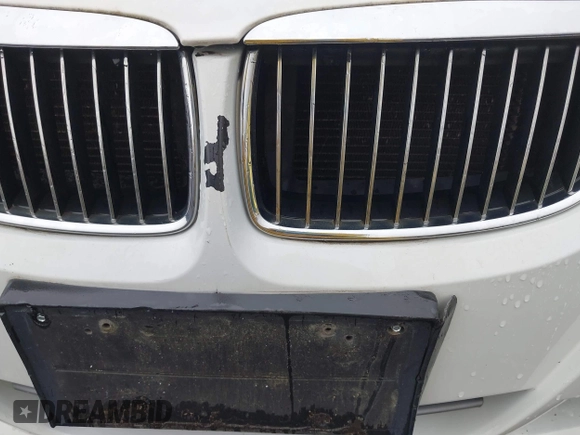 2006 BMW 3 Series 330i with VIN WBAVB33576KR75274, listed as a IAAI auction lot 42199223 with 83,539 mi miles and . Bid and sale history available at carsss.com. Image 6.