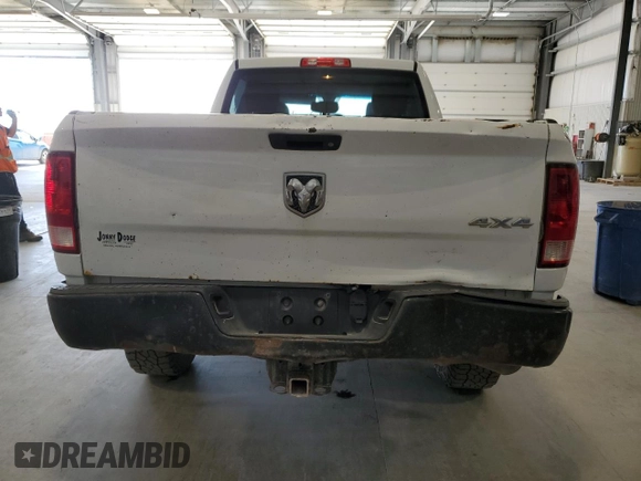 2013 Ram 2500 Tradesman z VIN 3C6TR5CT2DG605782, wystawiony jako Copart lot #56733115 z przebiegiem 275 209 mil mil oraz Szkoda całkowita • Salvage title. Historia ofert i sprzedaży dostępna na DreamBid. Obrazek 6.