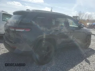 2022 Jeep Grand Cherokee Laredo z VIN 1C4RJHAG2N8615818, wystawiony jako Copart lot #49892855 z przebiegiem 30 711 mil mil oraz Szkoda całkowita • Salvage title. Historia ofert i sprzedaży dostępna na DreamBid. Obrazek 3.
