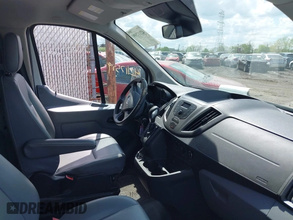 2017 Ford Transit z VIN 1FTYR1ZM1HKB13413, wystawiony jako IAAI lot #42117599 z przebiegiem 114 620 mil mil oraz . Historia ofert i sprzedaży dostępna na DreamBid. Obrazek 5.