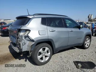 2021 Jeep Compass Latitude z VIN 3C4NJCBB5MT560009, wystawiony jako Copart lot #58405235 z przebiegiem 68 240 mil mil oraz Szkoda całkowita • Salvage title. Historia ofert i sprzedaży dostępna na DreamBid. Obrazek 3.