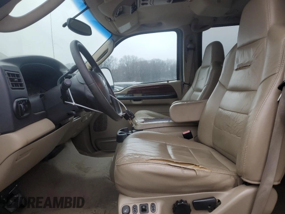 2005 Ford Excursion Limited with VIN 1FMNU43S25EC50635, listed as a Copart auction lot 44566565 with 146,918 mi miles and Clean title. Bid and sale history available at DreamBid. Image 7.