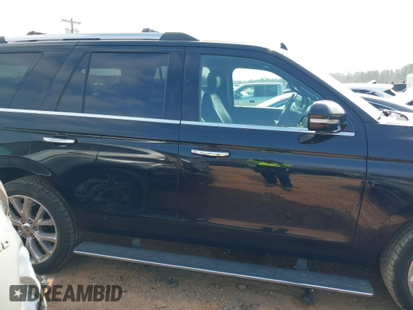 2019 Ford Expedition Limited with VIN 1FMJU2AT7KEA06831, listed as a IAAI auction lot 41528443 with 81,282 mi miles. Bid and sale history available at carsss.com. Image 13.