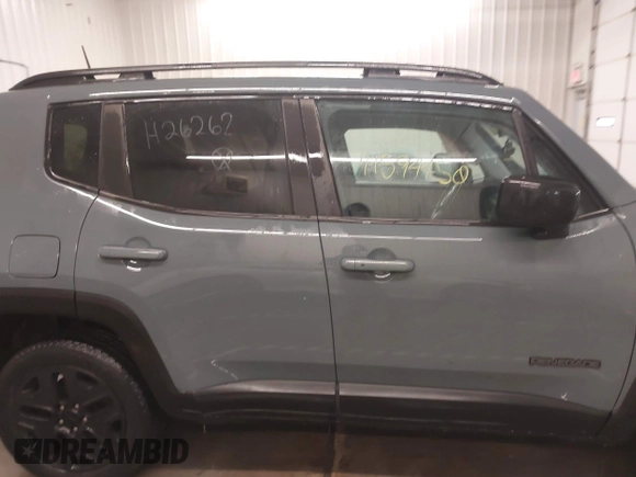 2018 Jeep Renegade Sport with VIN ZACCJBAB7JPH26262, listed as a IAAI auction lot 41594450 with 83,822 mi miles. Bid and sale history available at carsss.com. Image 13.