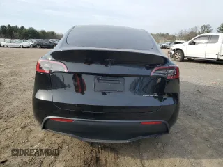 2025 Tesla Model Y Long Range z VIN 7SAYGDEE7SF288570, wystawiony jako Copart lot #48596345 z przebiegiem 4 366 mil mil oraz Szkoda całkowita • Salvage title. Historia ofert i sprzedaży dostępna na DreamBid. Obrazek 6.