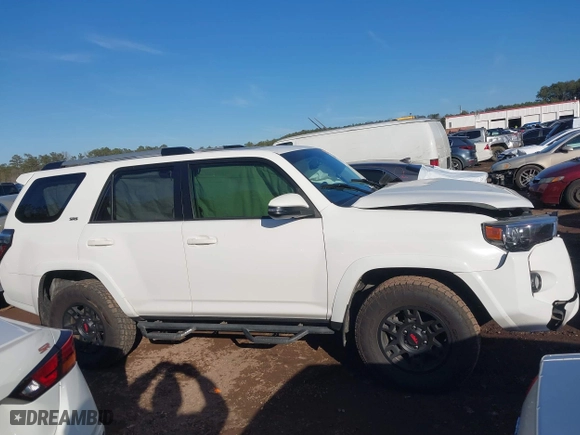 2019 Toyota 4Runner SR5 with VIN JTEBU5JR9K5654200, listed as a IAAI auction lot 41307016 with 158,643 mi miles. Bid and sale history available at carsss.com. Image 13.