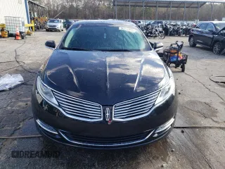 2014 Lincoln MKZ z VIN 3LN6L2GK3ER802789, wystawiony jako Copart lot #86357034 z przebiegiem 215 548 mil mil oraz Szkoda całkowita • Salvage title. Historia ofert i sprzedaży dostępna na DreamBid. Obrazek 5.
