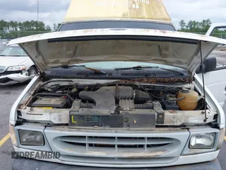 2002 Ford Econoline Cargo с VIN 1FTSE34L92HA84131, выставлен на аукционе IAAI как лот 42404153 с пробегом 175 259 миль миль и . История ставок и продаж доступна на DreamBid. Изображение 10.