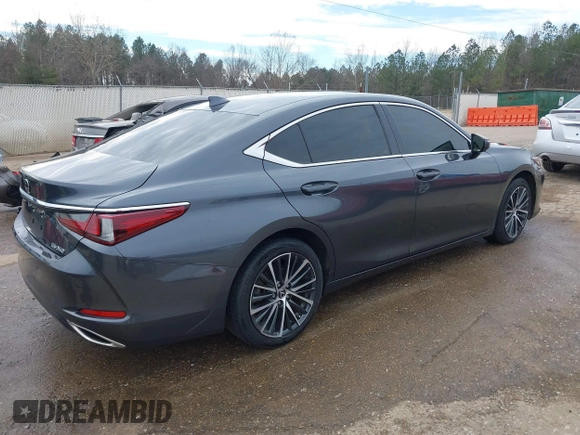 2022 Lexus ES 350 z VIN 58ADZ1B12NU125587, wystawiony jako IAAI lot #41293742 z przebiegiem 52 570 mil mil oraz . Historia ofert i sprzedaży dostępna na DreamBid. Obrazek 4.