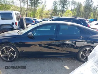 2023 Hyundai Elantra N Line z VIN KMHLR4AF9PU517535, wystawiony jako IAAI lot #41983629 z przebiegiem 20 988 mil mil oraz . Historia ofert i sprzedaży dostępna na DreamBid. Obrazek 14.