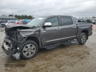 2016 Toyota Tundra Platinum z VIN 5TFGW5F11GX211137, wystawiony jako Copart lot #82516064 z przebiegiem 105 524 mil mil oraz Szkoda całkowita • Salvage title. Historia ofert i sprzedaży dostępna na DreamBid. Obrazek 1.