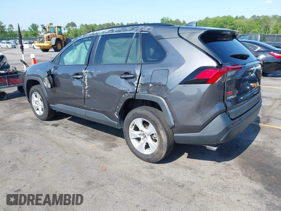 2019 Toyota RAV4 XLE with VIN 2T3W1RFV7KW003930, listed as a IAAI auction lot 42052345 with 38,954 mi miles. Bid and sale history available at carsss.com. Image 3.