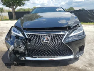 2023 Lexus LS with VIN JTHD51FF7P5018625, listed as a Copart auction lot 60821404 with 10,775 mi miles and Salvage Title. Bid and sale history available at carsss.com. Image 5.