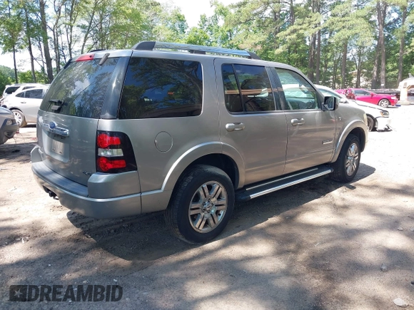 2008 Ford Explorer Limited с VIN 1FMEU75828UA32062, выставлен на аукционе IAAI как лот 42518271 с пробегом 352 328 миль миль и . История ставок и продаж доступна на DreamBid. Изображение 4.