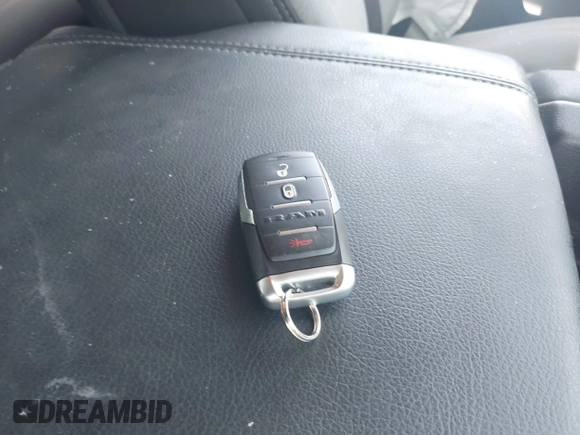 2020 Ram 1500 Big Horn с VIN 1C6RREBT2LN311820, выставлен на аукционе IAAI как лот 42372941 с пробегом 26 049 миль миль и . История ставок и продаж доступна на DreamBid. Изображение 11.
