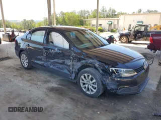 2012 Volkswagen Jetta SE with VIN 3VWDX7AJ2CM340682, listed as a Copart auction lot 57864945 with 180,680 mi miles and Salvage title. Bid and sale history available at DreamBid. Image 4.