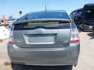 2004 Toyota Prius with VIN JTDKB20U840035148, listed as a IAAI auction lot 42086608 with 87,207 mi miles and . Bid and sale history available at DreamBid. Image 16.