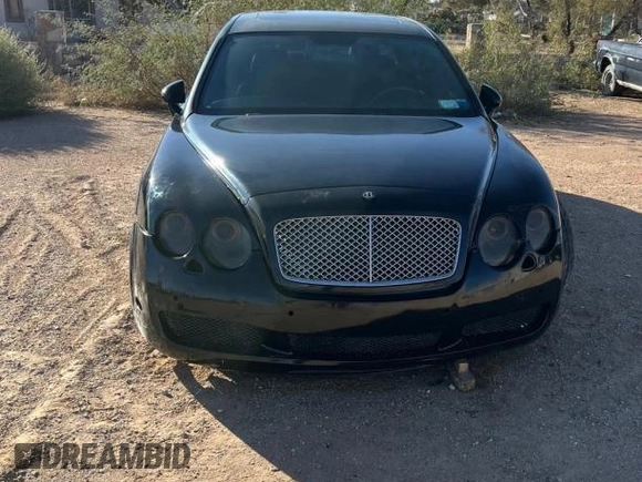2007 Bentley Flying Spur with VIN SCBBR93W378041112, listed as a Copart auction lot 49929815 with 860,088 mi miles and Clean Title. Bid and sale history available at DreamBid. Image 2.