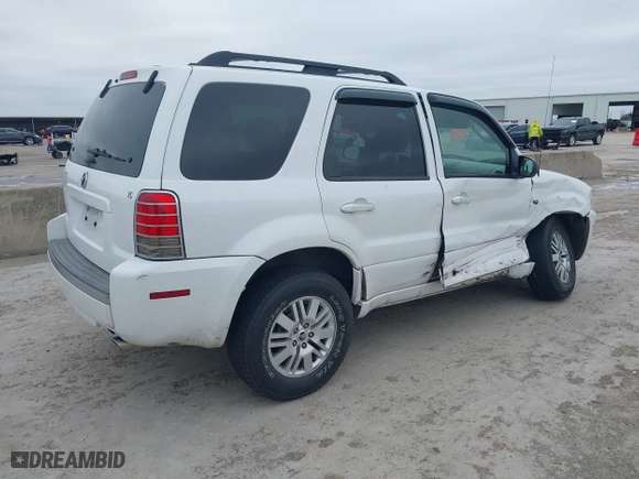 2006 Mercury Mariner Luxury with VIN 4M2YU56146KJ00694, listed as a IAAI auction lot 41619059 with 181,425 mi miles. Bid and sale history available at carsss.com. Image 4.