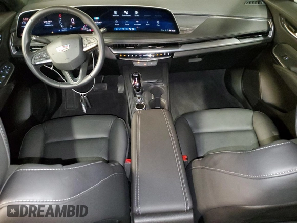 2024 Cadillac XT4 AWD Premium Luxury z VIN 1GYFZDR42RF137782, wystawiony jako Copart lot #79015104 z przebiegiem 11 549 mil mil oraz Czysty tytuł • Clean title. Historia ofert i sprzedaży dostępna na DreamBid. Obrazek 8.