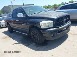 2007 Dodge Ram 1500 SLT with VIN 1D7HA18267S157810, listed as a IAAI auction lot 42005084 with 215,177 mi miles. Bid and sale history available at carsss.com. Image 1.