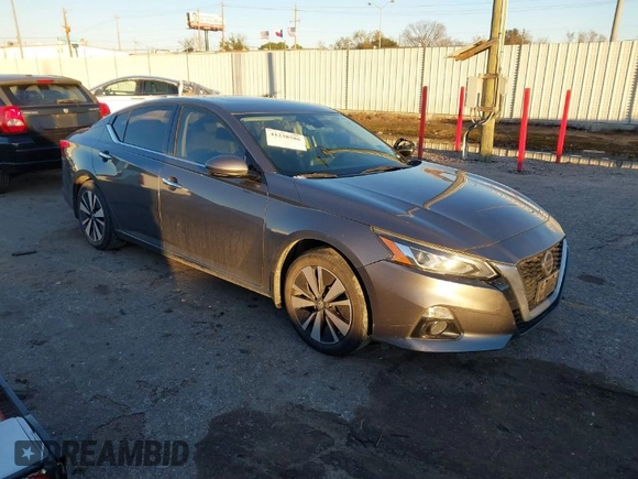 2019 Nissan Altima 2.5 SV with VIN 1N4BL4DV0KC111037, listed as a IAAI auction lot 41238586 with 98,002 mi miles. Bid and sale history available at carsss.com. Image 1.