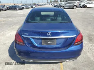 2020 Mercedes-Benz C 300 с VIN WDDWF8DB3LR561527, выставлен на аукционе Copart как лот 56766055 с пробегом 27 056 миль миль и Списание • Salvage title. История ставок и продаж доступна на DreamBid. Изображение 6.