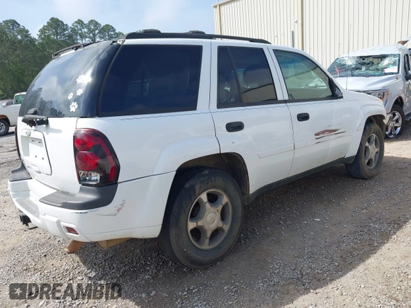 2007 Chevrolet TrailBlazer LS with VIN 1GNDS13S072230724, listed as a IAAI auction lot 41950614 with 195,449 mi miles and . Bid and sale history available at DreamBid. Image 4.