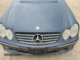 2005 Mercedes-Benz CLK-Class 5.0L with VIN WDBTK75J75F124223, listed as a Copart auction lot 74485264 with 0 mi miles and Non Repairable. Bid and sale history available at carsss.com. Image 11.