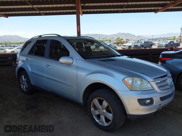 2006 Mercedes-Benz M 500 with VIN 4JGBB75E96A002814, listed as a IAAI auction lot 42686102 with 199,734 mi miles and . Bid and sale history available at DreamBid. Image 1.