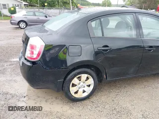 2008 Nissan Sentra S z VIN 3N1AB61E18L714507, wystawiony jako IAAI lot #42321693 z przebiegiem 206 586 mil mil oraz . Historia ofert i sprzedaży dostępna na DreamBid. Obrazek 6.