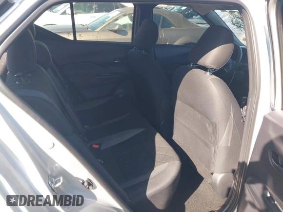 2020 Nissan Kicks SV z VIN 3N1CP5CV6LL573962, wystawiony jako IAAI lot #41783534 z przebiegiem 32 247 mil mil oraz . Historia ofert i sprzedaży dostępna na DreamBid. Obrazek 8.
