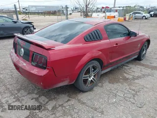 2006 Ford Mustang Standard with VIN 1ZVFT80N865153357, listed as a IAAI auction lot 42612659 with Not provided miles and . Bid and sale history available at DreamBid. Image 4.