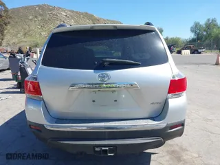 2011 Toyota Highlander with VIN 5TDBK3EH2BS060560, listed as a IAAI auction lot 41713322 with 143,122 mi miles. Bid and sale history available at carsss.com. Image 15.